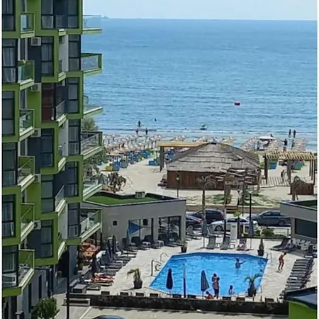 Apartment Beach Pool & Spa Langa Plaja