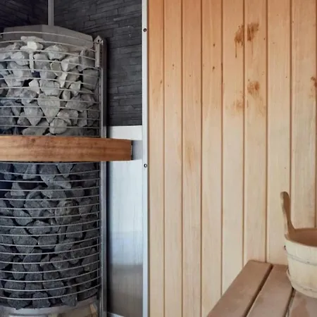 Beach Pool & Spa Langa Plaja Apartment Navodari