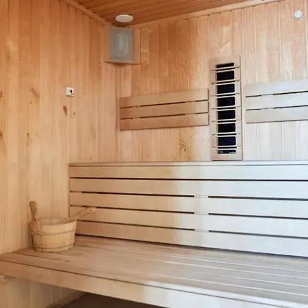 Apartment Beach Pool & Spa Langa Plaja *