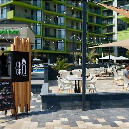 Beach Pool & Spa Langa Plaja Apartment