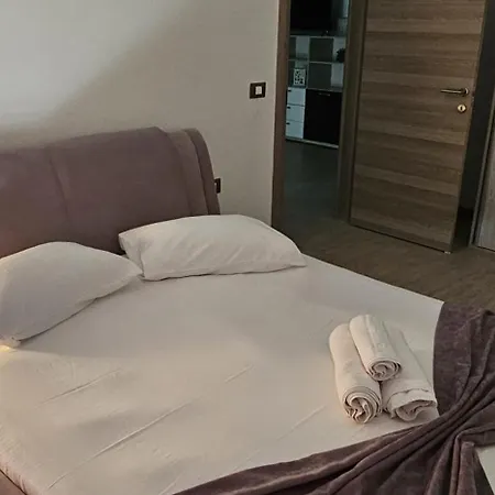 Beach Pool & Spa Langa Plaja 3* Navodari